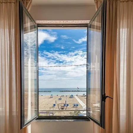 Hotel Bartolini Sul Mare *